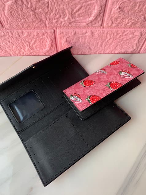 Monedero de fresas 4
