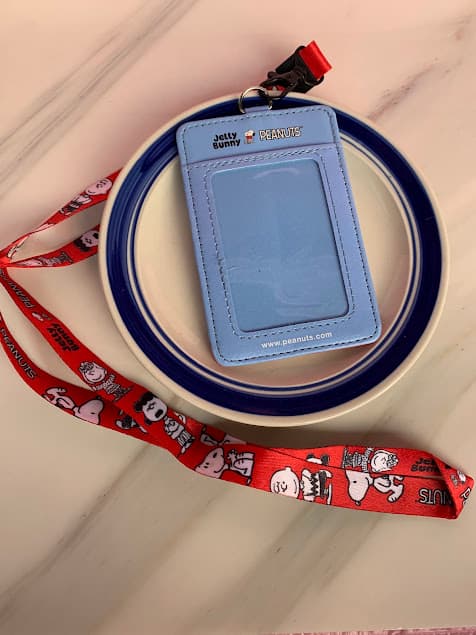 Porta carnet de snoppy 2